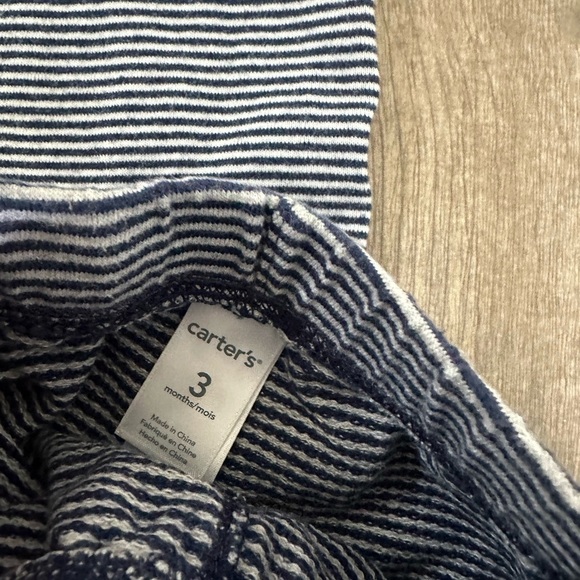 Carter’s 0-3 Month Baby Boy matching outfit set - Picture 5 of 6